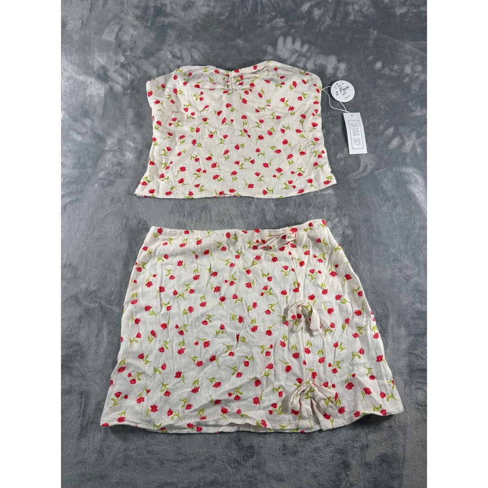 Sienna Sky Floral 2 Piece Set Strapless Tube Top and Mini Skirt White Red Medium